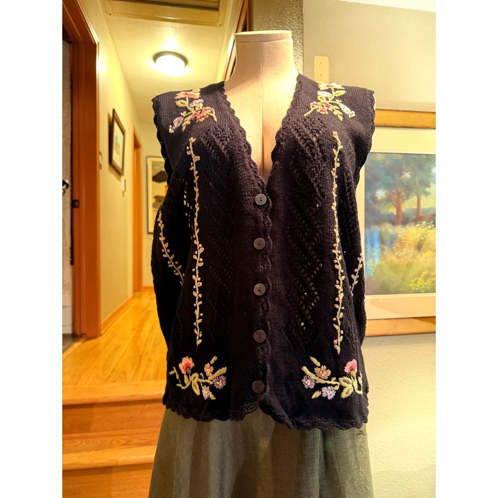 VTG Jantzen Womens L Hand Embroidered Button Up Vest-Flowers